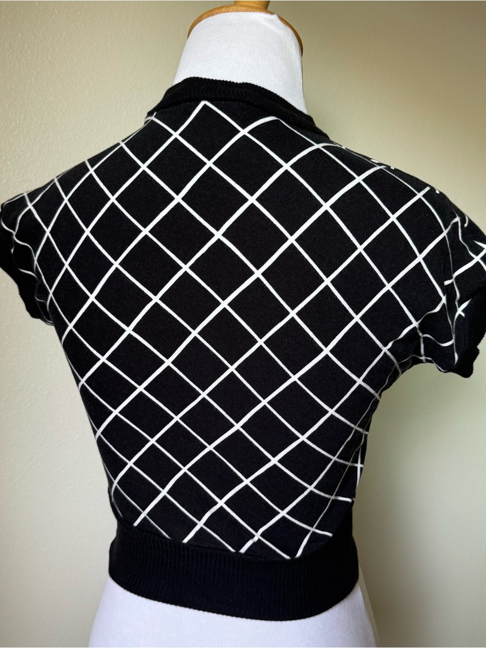 Freddie’s of Pinewood Black Grid Sweater Top - Picture 2 of 3